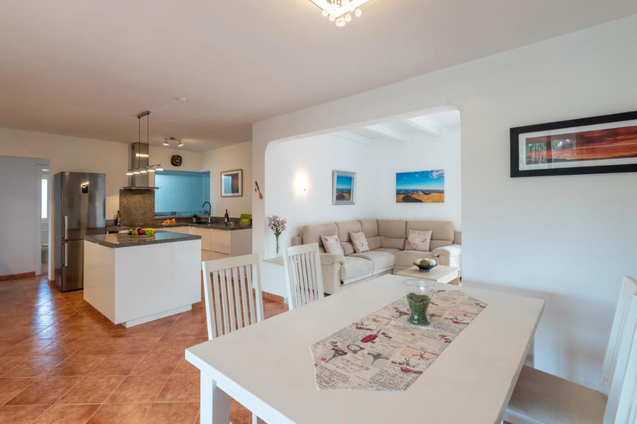 Villa Sarita Sol By Villa Plus Playa Blanca  Bagian luar foto