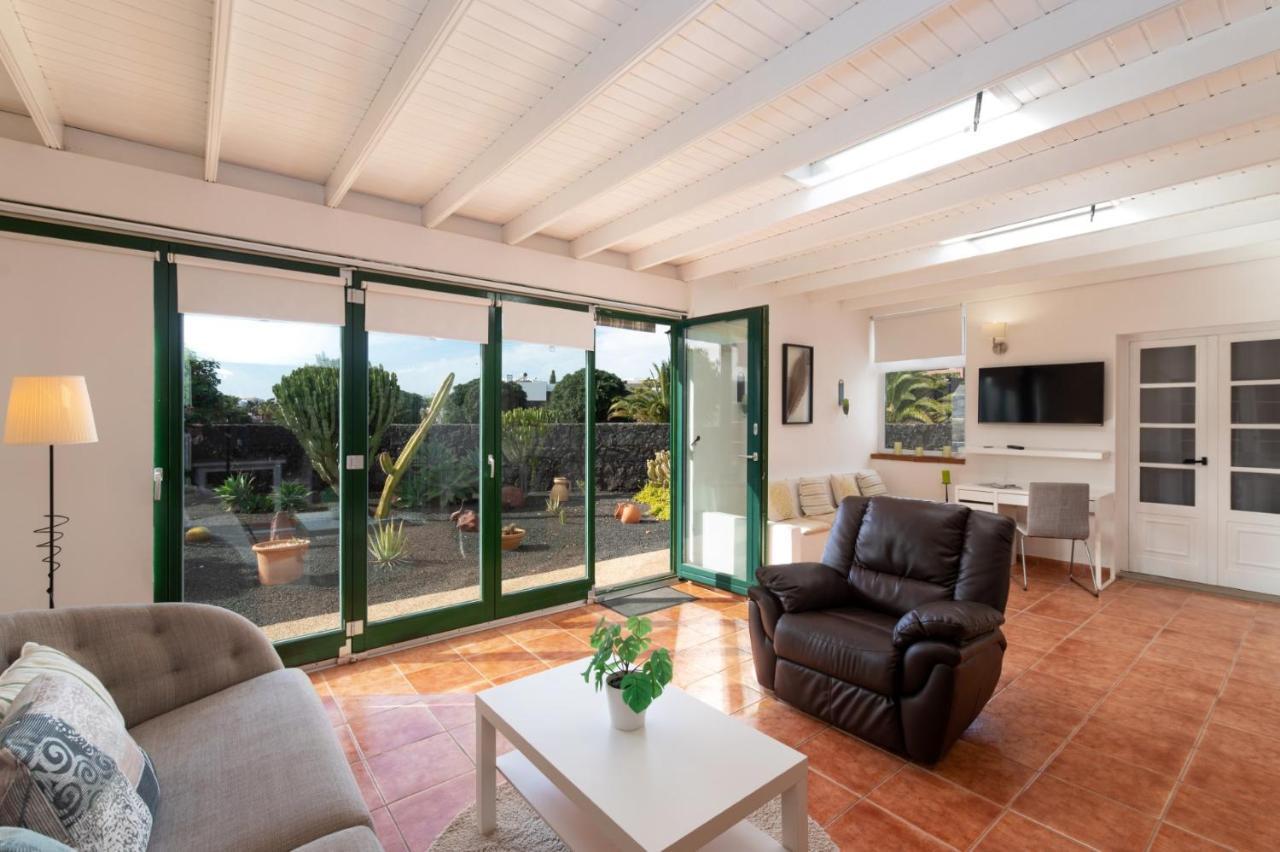 Villa Sarita Sol By Villa Plus Playa Blanca  Bagian luar foto