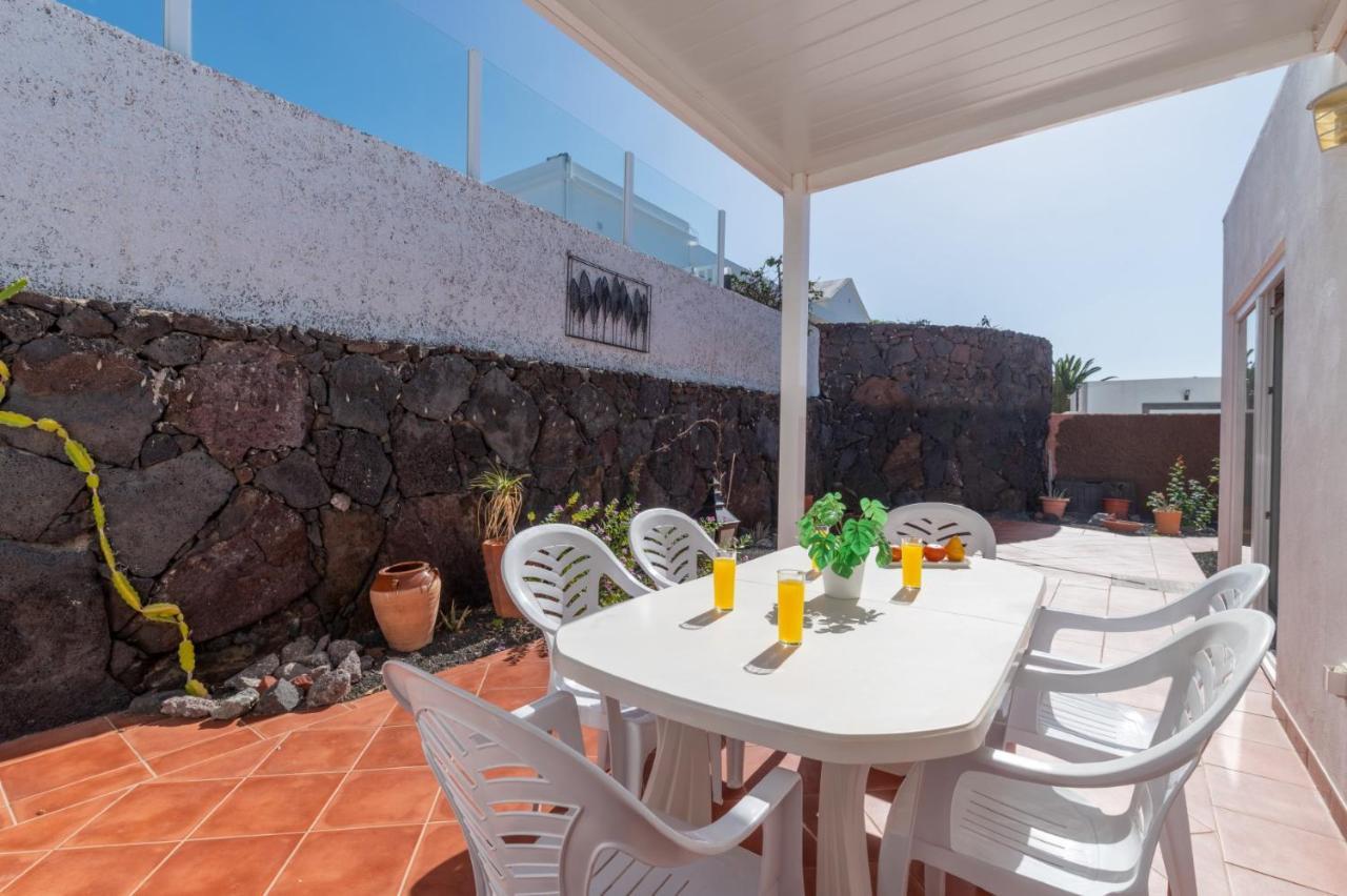 Villa Sarita Sol By Villa Plus Playa Blanca  Bagian luar foto