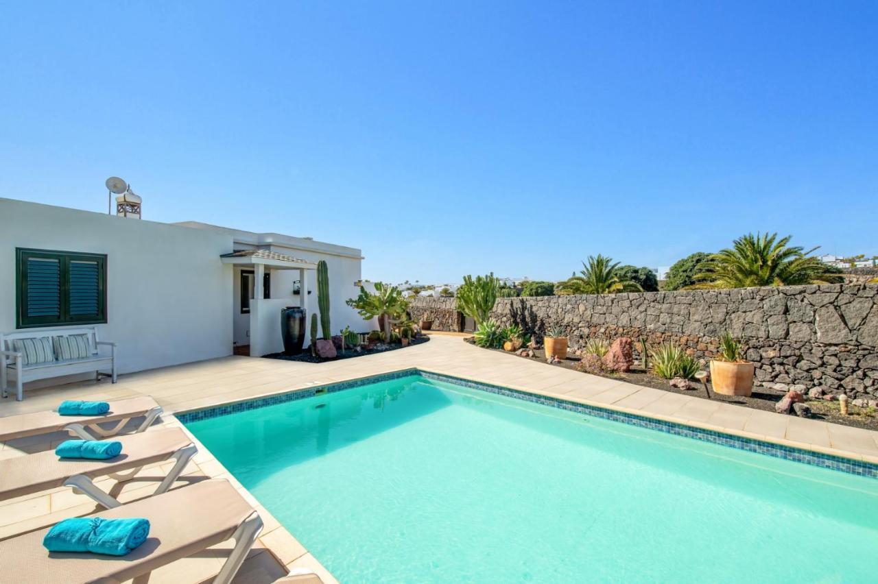 Villa Sarita Sol By Villa Plus Playa Blanca  Bagian luar foto